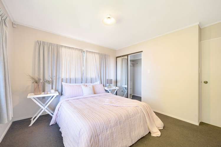 26 Garton Drive Massey_11