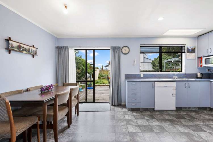 27 Sunningdale Street Wattle Downs_8