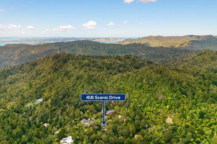 416 Scenic Drive Waiatarua_23