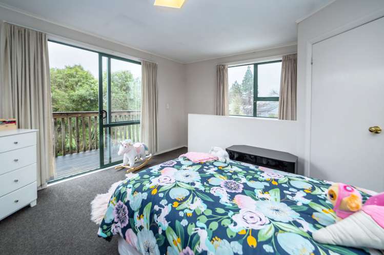 51 Charles Street Carterton_19