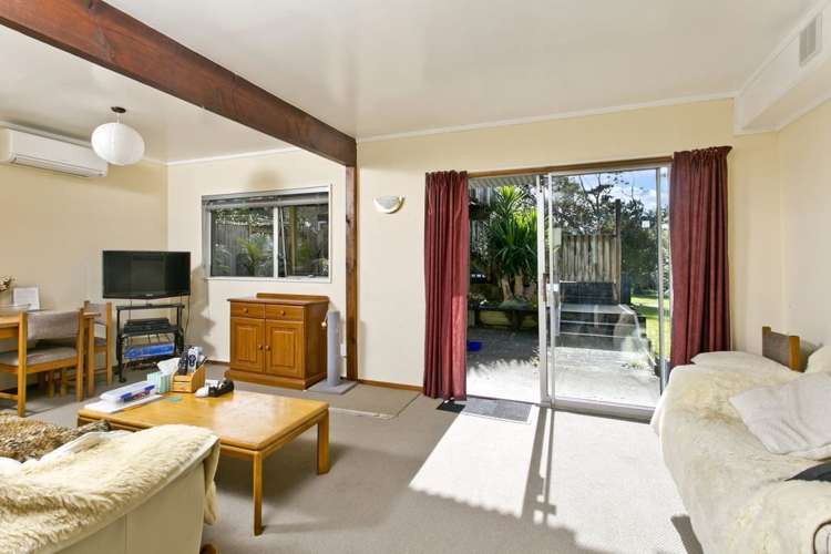 87 Aeroview Drive Beach Haven_10