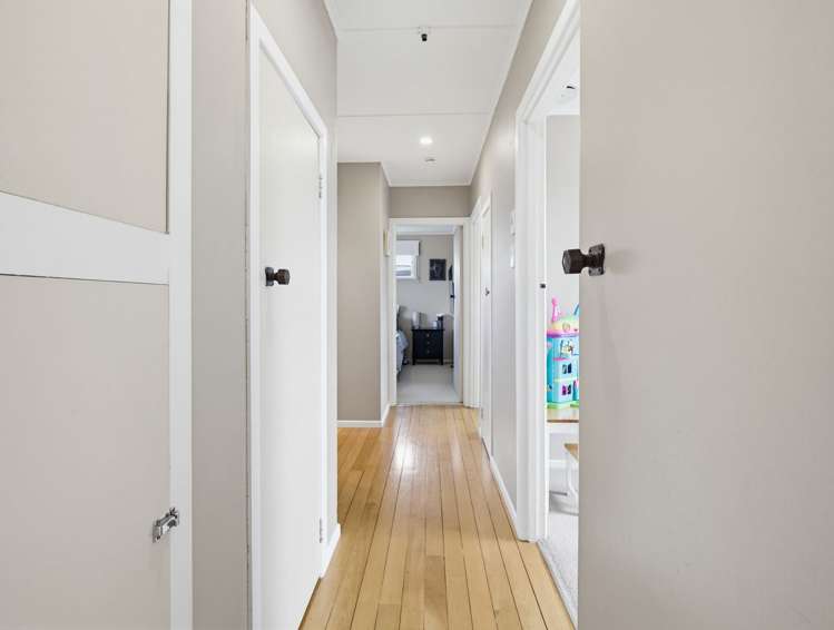 4 Perth Place Awapuni_15