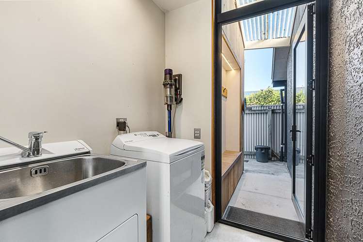 46a Adams Lane Springlands_16