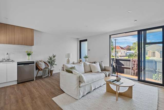 2/46 Tabart Street Woolston_1