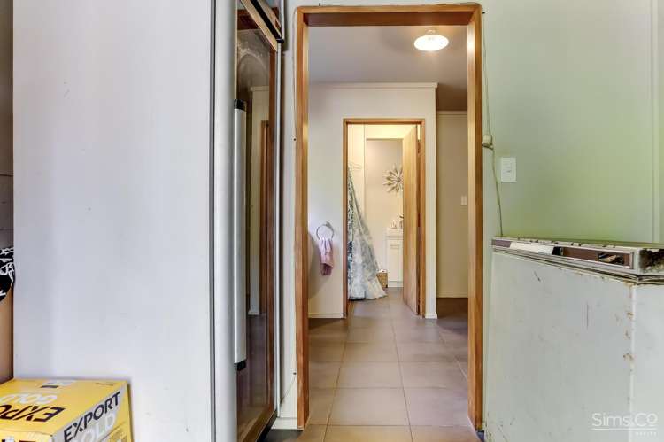 235 No 2 Line Okoia_34