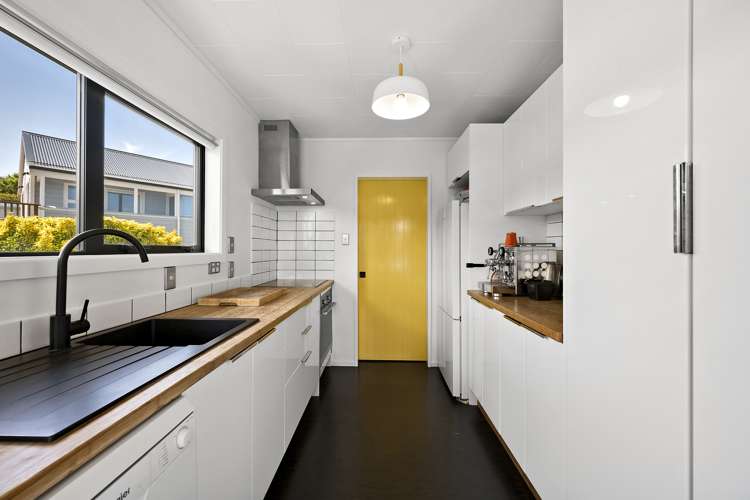 11 Frobisher Street Island Bay_6