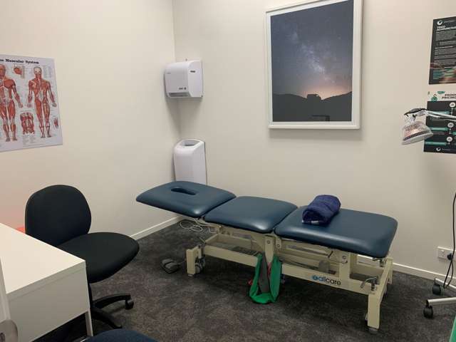 A2, 18 Oteha Valley Road Albany_3