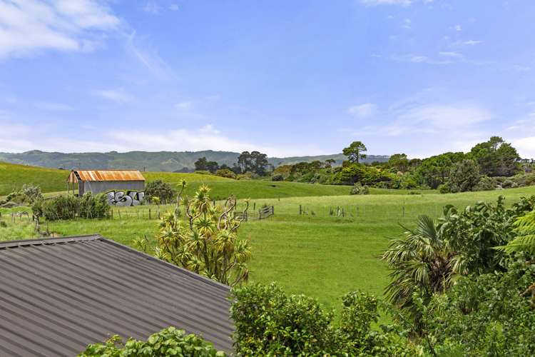 3 Lorenzen Bay Road Raglan_10