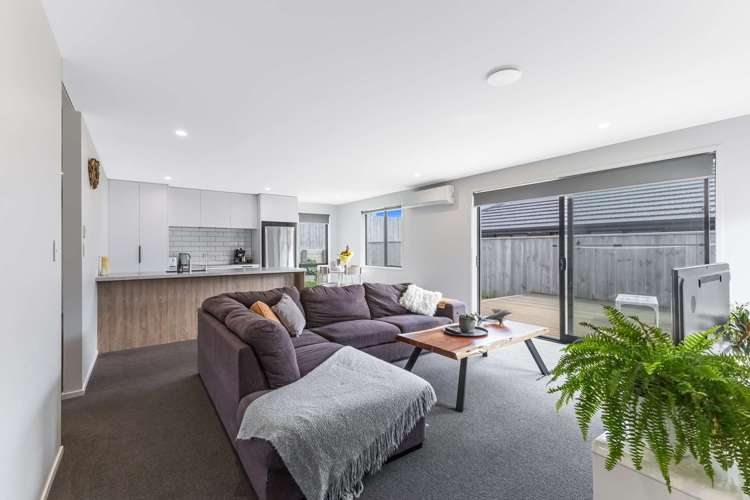 10 Rehua Place Waiwhakaiho_8