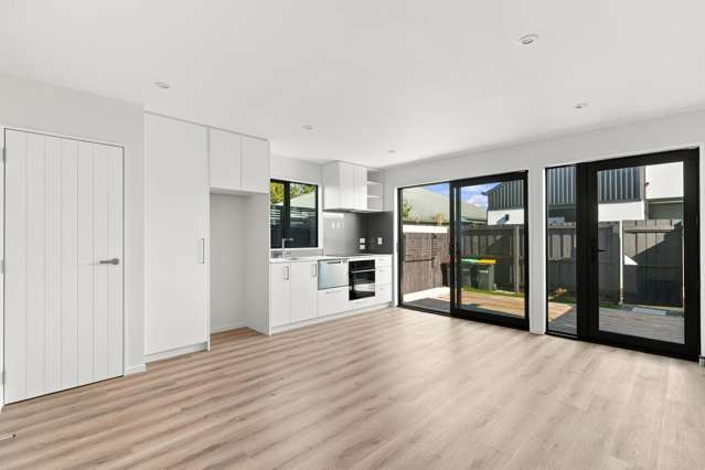3/15 Silvester Street Woolston_2