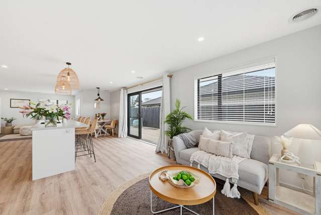 Easy Living Never Looked So Good!