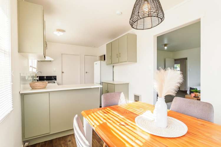 7 Tennyson Drive Owhata_6