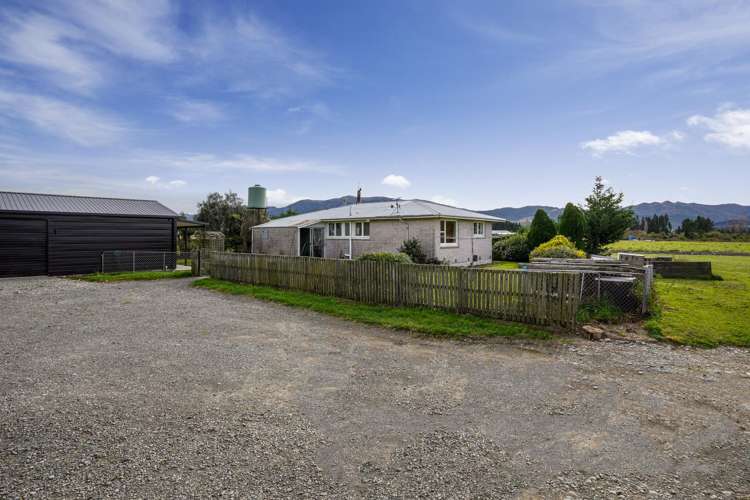 1048 Woodstock Road_0