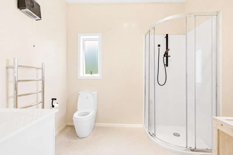 12 Birchfield Ave North East Valley_9