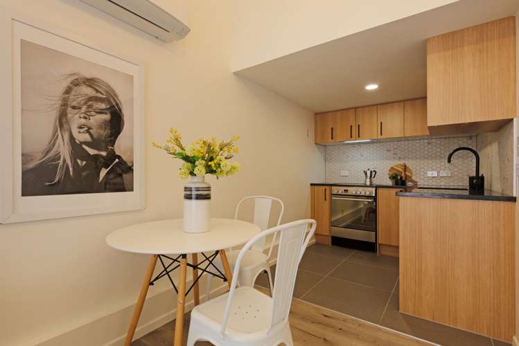 79 Thurleigh Grove Karori_22