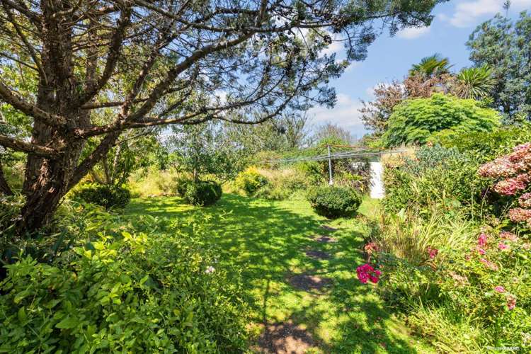 51 Sandspit Road Waiuku_12