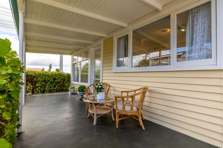 11 Archlynn Road Kelston_13