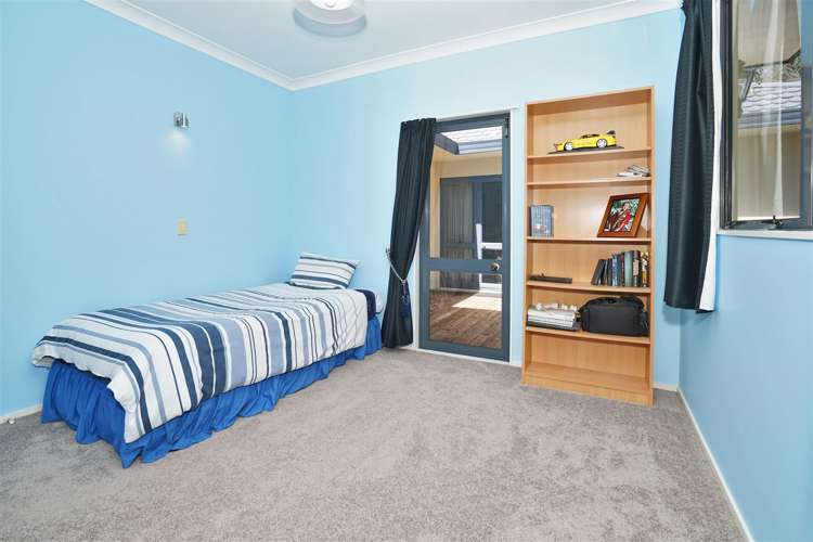 11 Guernsey Place Grandview Heights_15