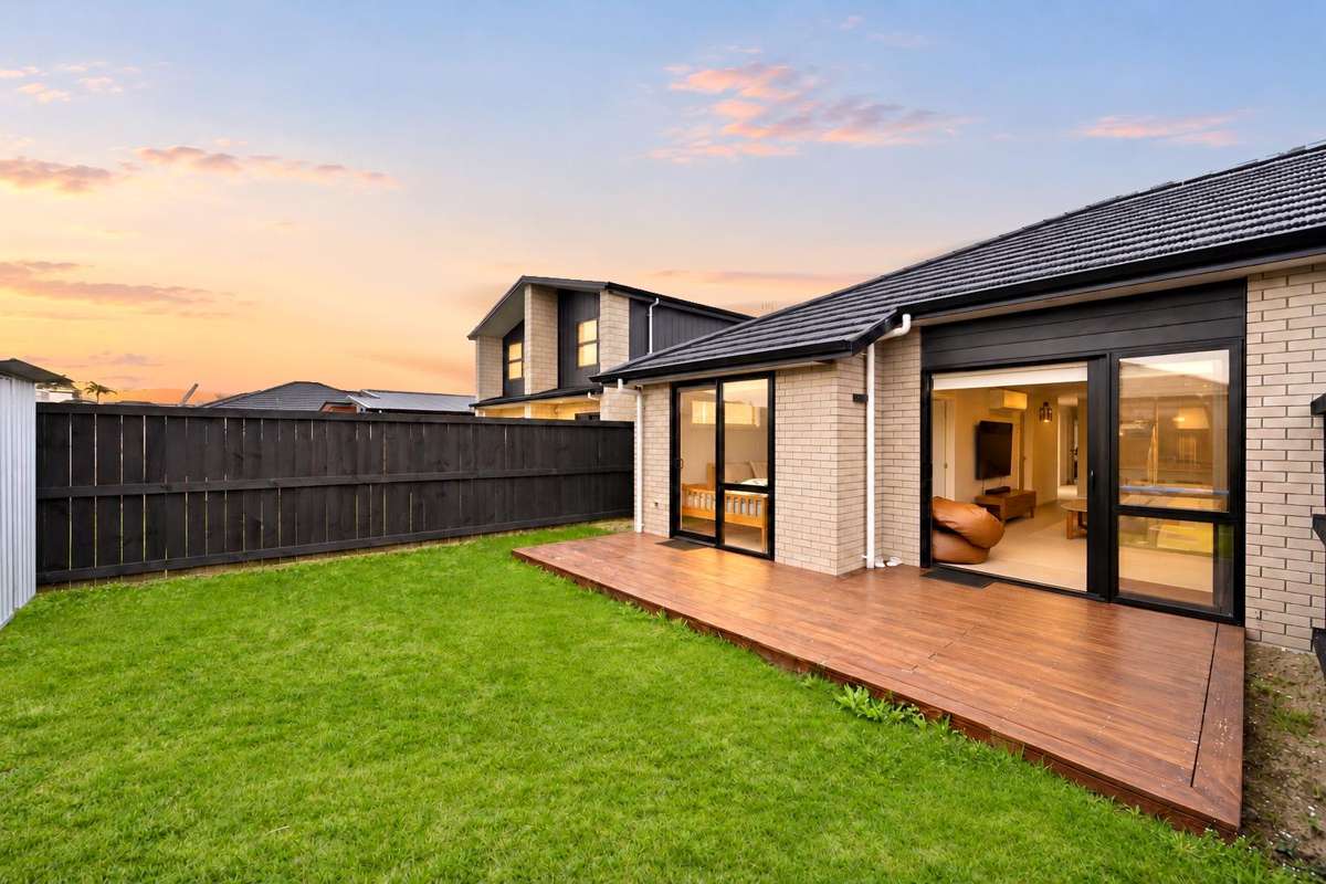 2/3 Tiro Place_0