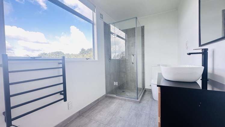 151 Bleakhouse Road Mellons Bay_21