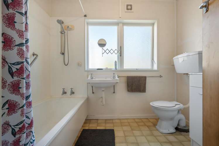 1 & 2/75 Domain Road Whakatane_12