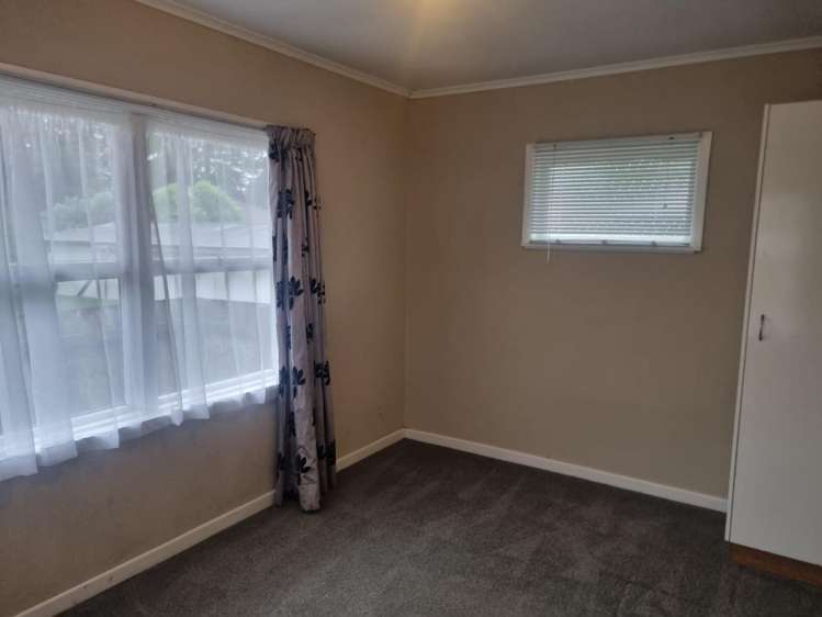 10 Werrina Crescent Mangakakahi_6