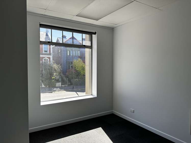 B/30 London Street Dunedin Central_3