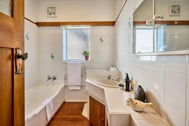 1/62 Totara Crescent Woburn_16