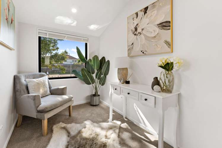 2C Meadway Sunnyhills_16
