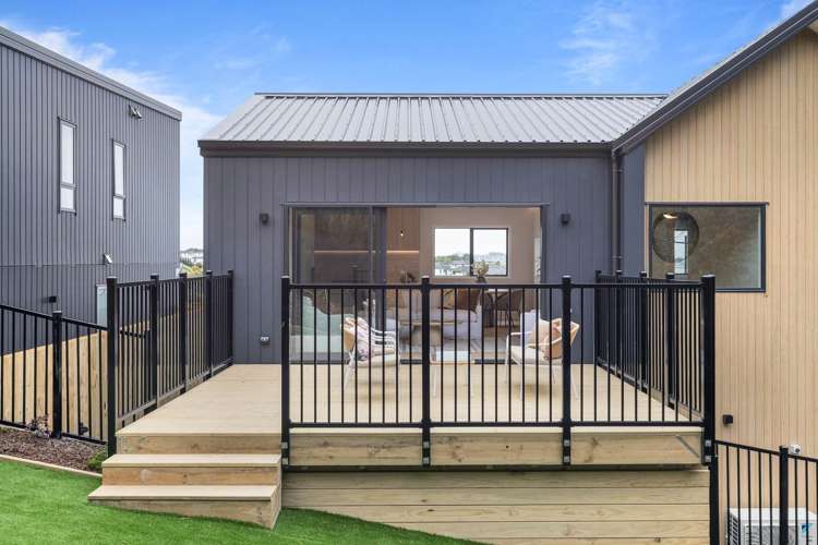 30 Ara Taha Crescent Orewa_6