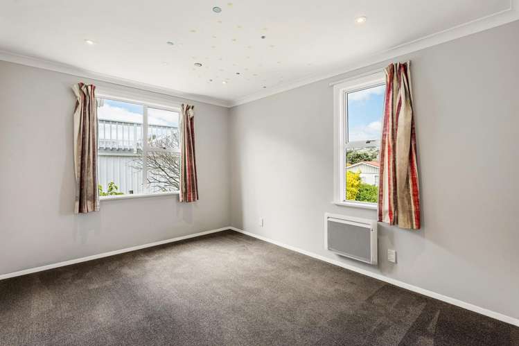 12 Hawtrey Terrace Johnsonville_13