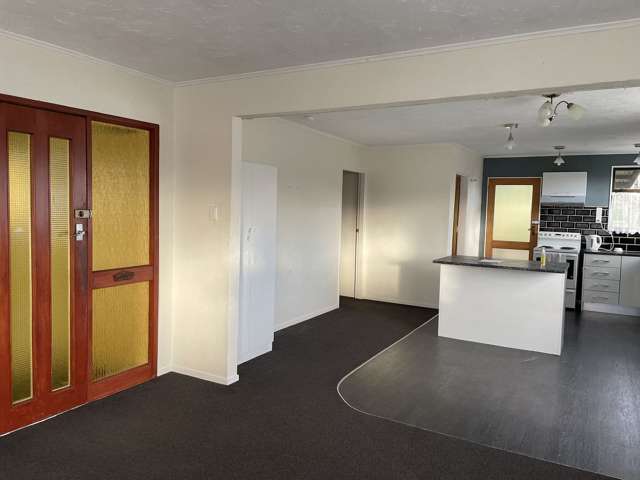 142 Mark Avenue Grenada Village_4