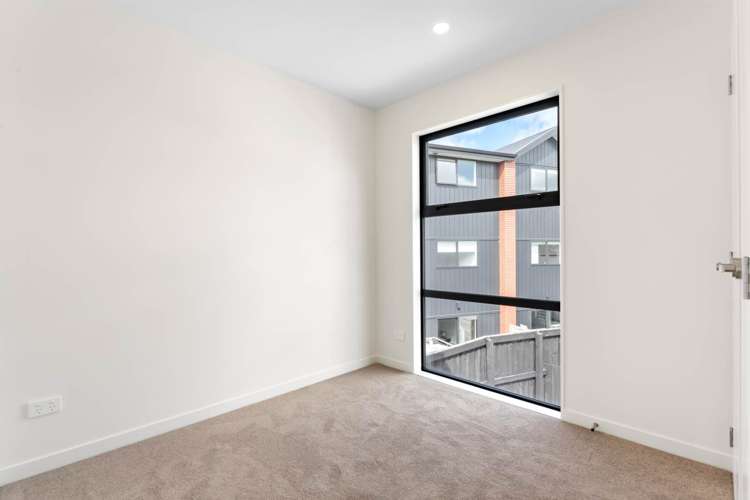 10D Serjeant Street Henderson_7