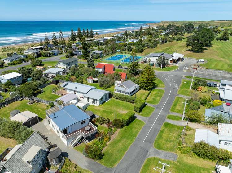 61 Pinedale Crescent Riversdale Beach_15