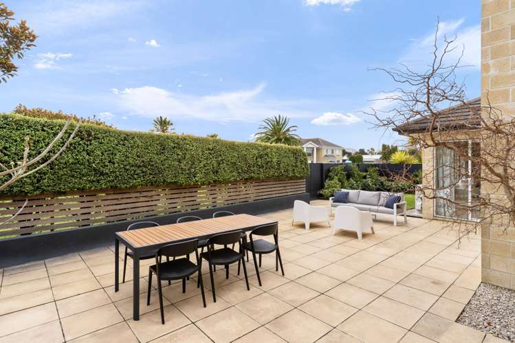 3 Leabridge Mews Harewood_19