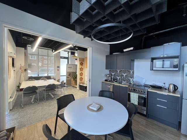 High quality Kilbirnie office