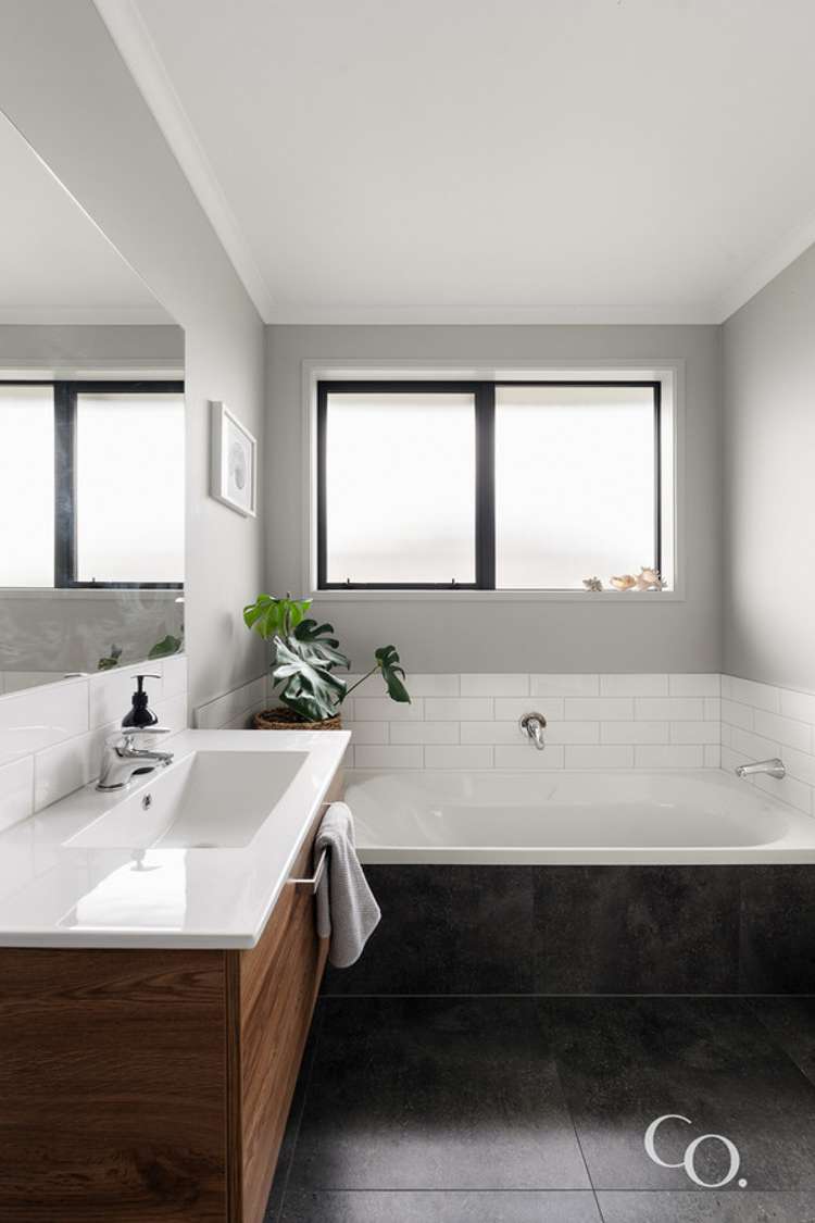 14 Cowell Crescent Pyes Pa_22