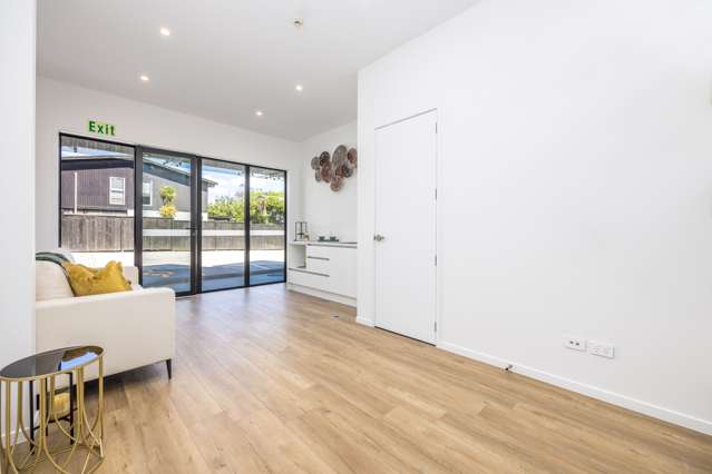 5/54 Taharoto Road Takapuna_4