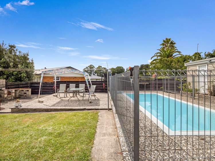 30 Garden Heights Ave Glenview_20