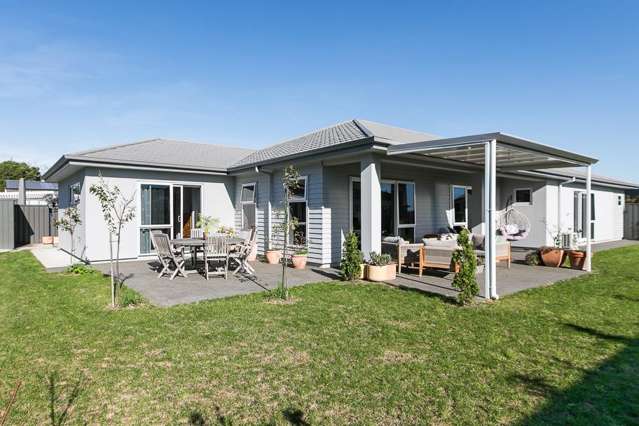 7 Willow Brook Place Clive_1