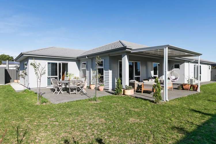 7 Willow Brook Place Clive_1