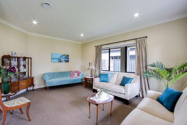 3 Portland Place Poraiti_4