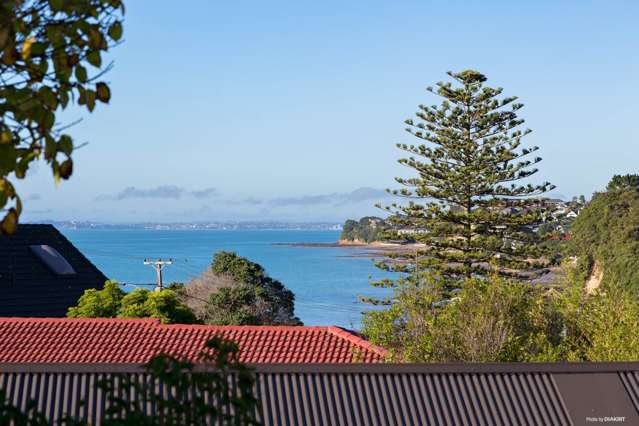 2/525 Beach Road Murrays Bay_1