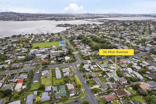 36 Muir Avenue Mangere Bridge_1