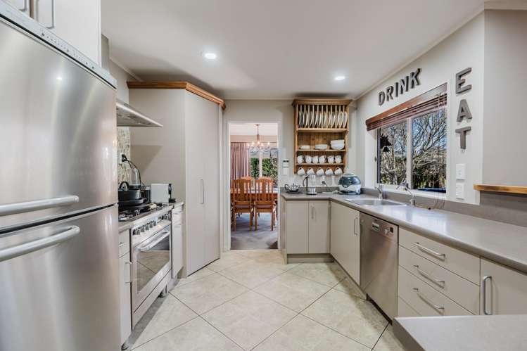 1 Jean Place Pukete_4