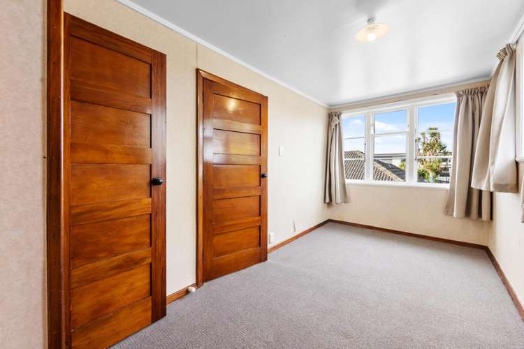 14 Newall Avenue Bryndwr_7