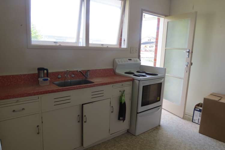 1/6 Hemi Street Narrow Neck_2