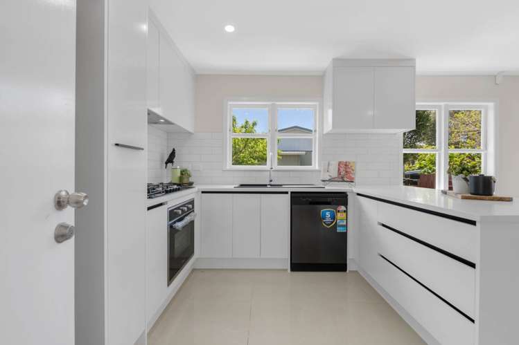 27 Takanini Road_5