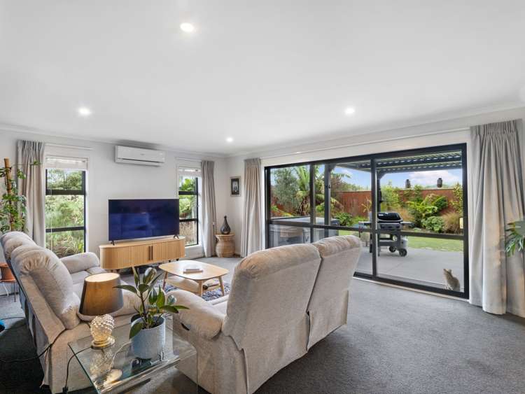 20 Magnolia Crescent Tawhero_7