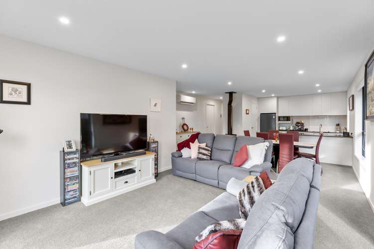 219 Aubrey Road Wanaka_4